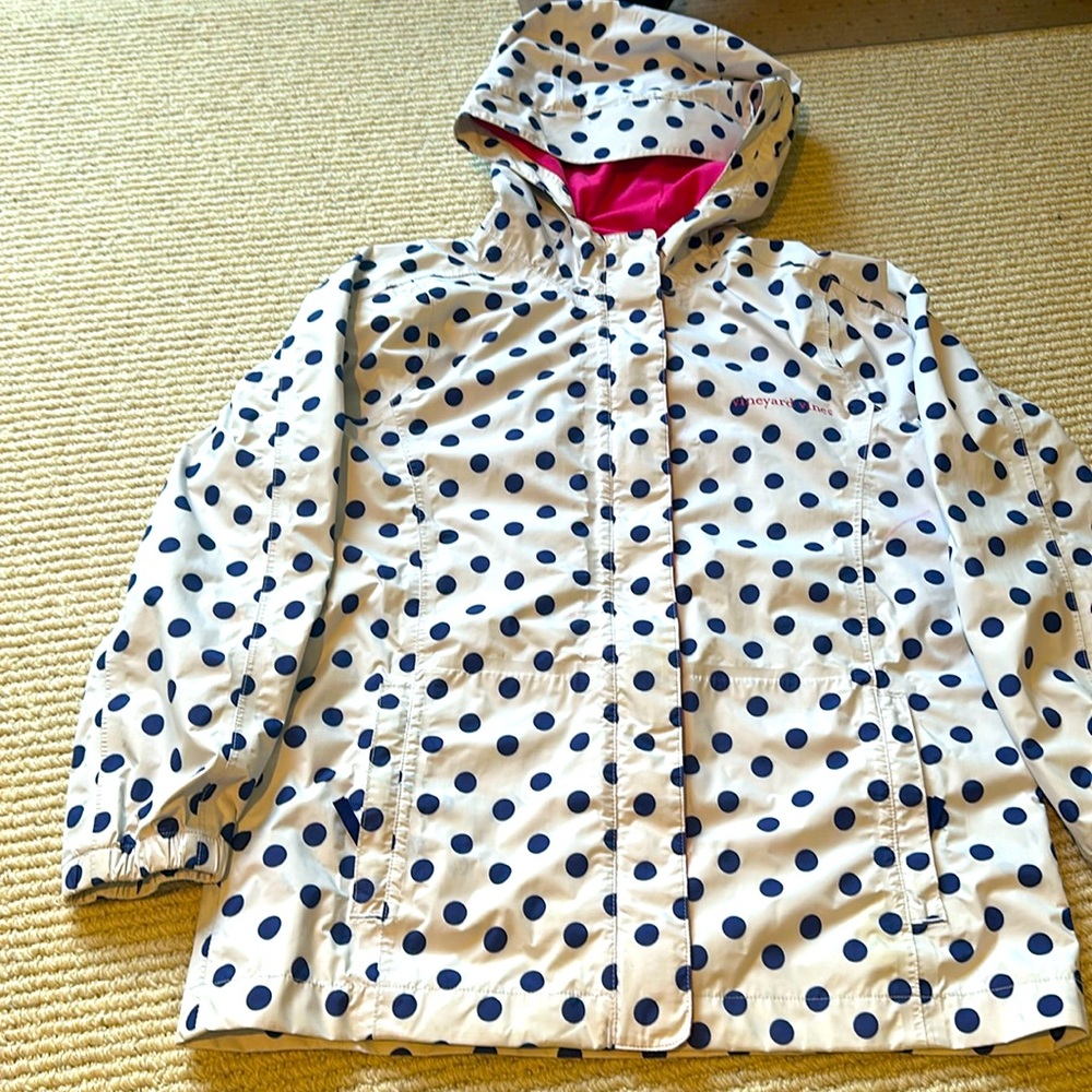Vineyard Vines girls Polka Dot rain coat.  10/12